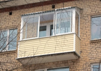 остекление в хрущевках с крышей